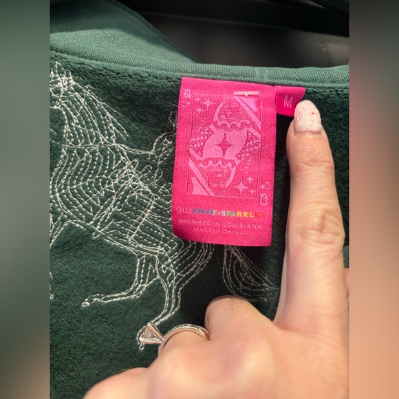 Queen of Sparkles Horse Riders Henley Sweatshirt Pullover Sequin Horseshoe Green - Picture 8 of 12